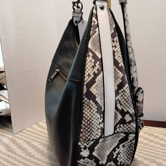 Coach Handbags - Coach Harley Hobo Black Pebbled Leather With Embossed Snake Trim